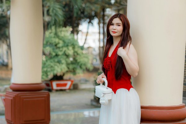 Guida alla Scelta della Borsa da Sera Perfetta per Abiti Lunghi: Suggerimenti e Stile!